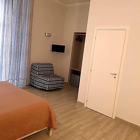 Bed & Breakfast One Naples