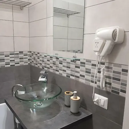 Bed & Breakfast One Naples