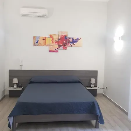 Bed & Breakfast One Naples