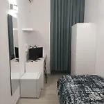 One 4* Nápoles